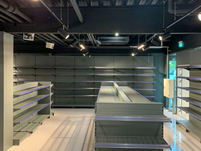 Levering og montering av butikkutstyr - Kids Coolshop Esbjerg - Danmark
